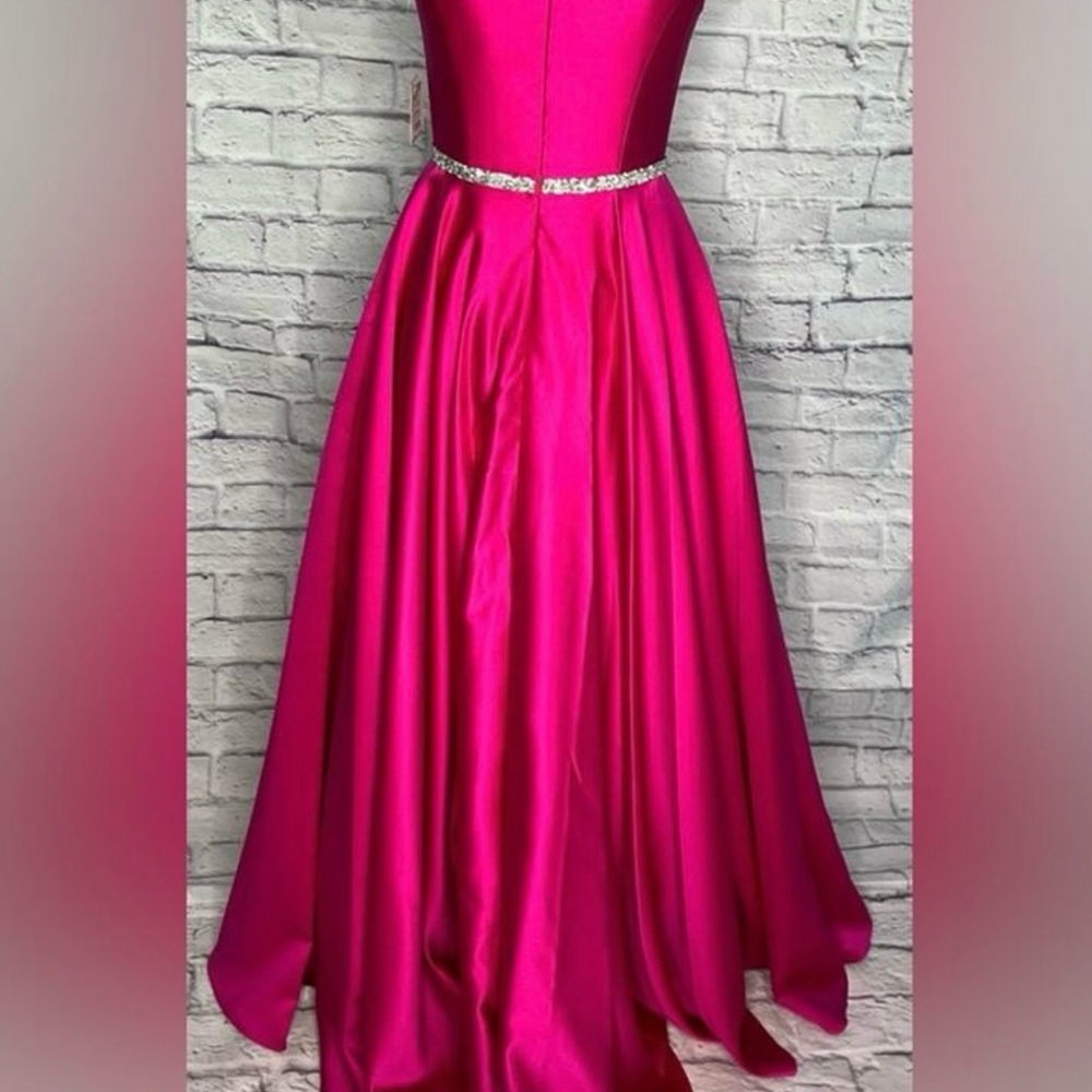 Ball Gown - Picture 3 of 6